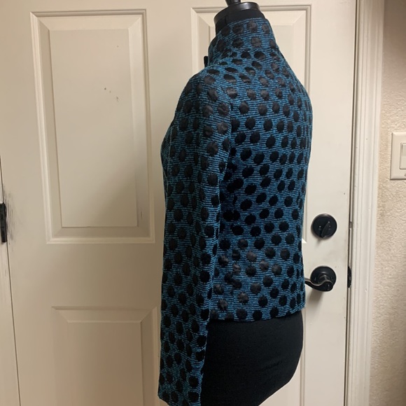 Carlisle Size 0 Black and Blue Jacket, Shell 58% Acetate, 32% Acrylic, 5% Nylon - Picture 10 of 10